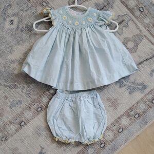 Petit Bebe Baby Girls Smocked Embroidered Daisy Flower Outfit Sz3m